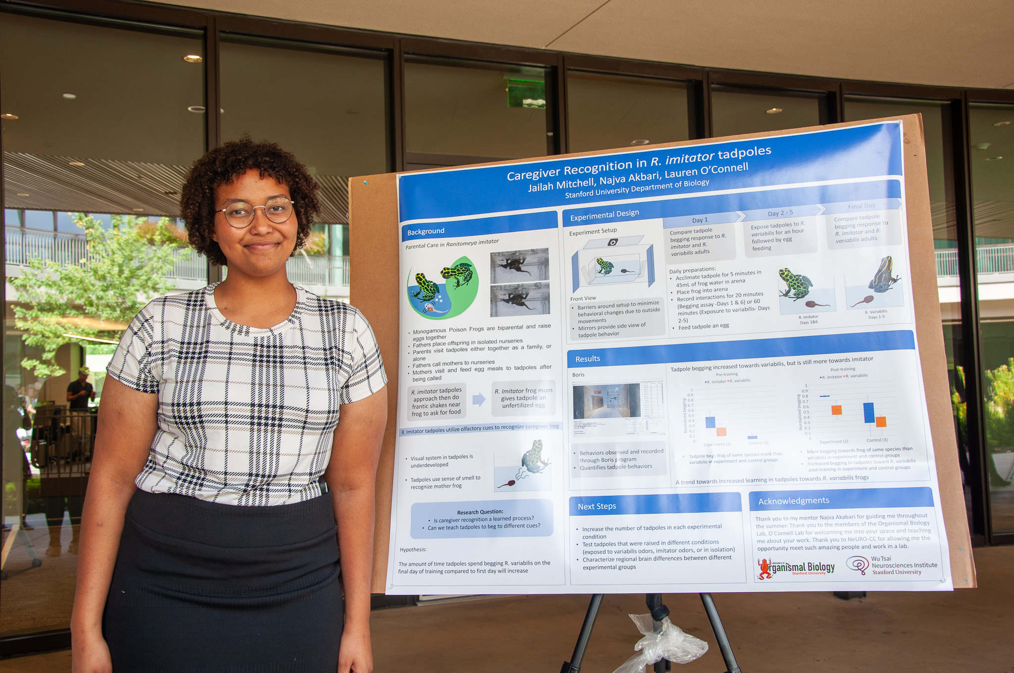 Summer 2023 NeURO-CC fellow Jailah Mitchell presented the research she carried out in the O’Connell lab at the poster session. Photo by Julia Diaz. 
