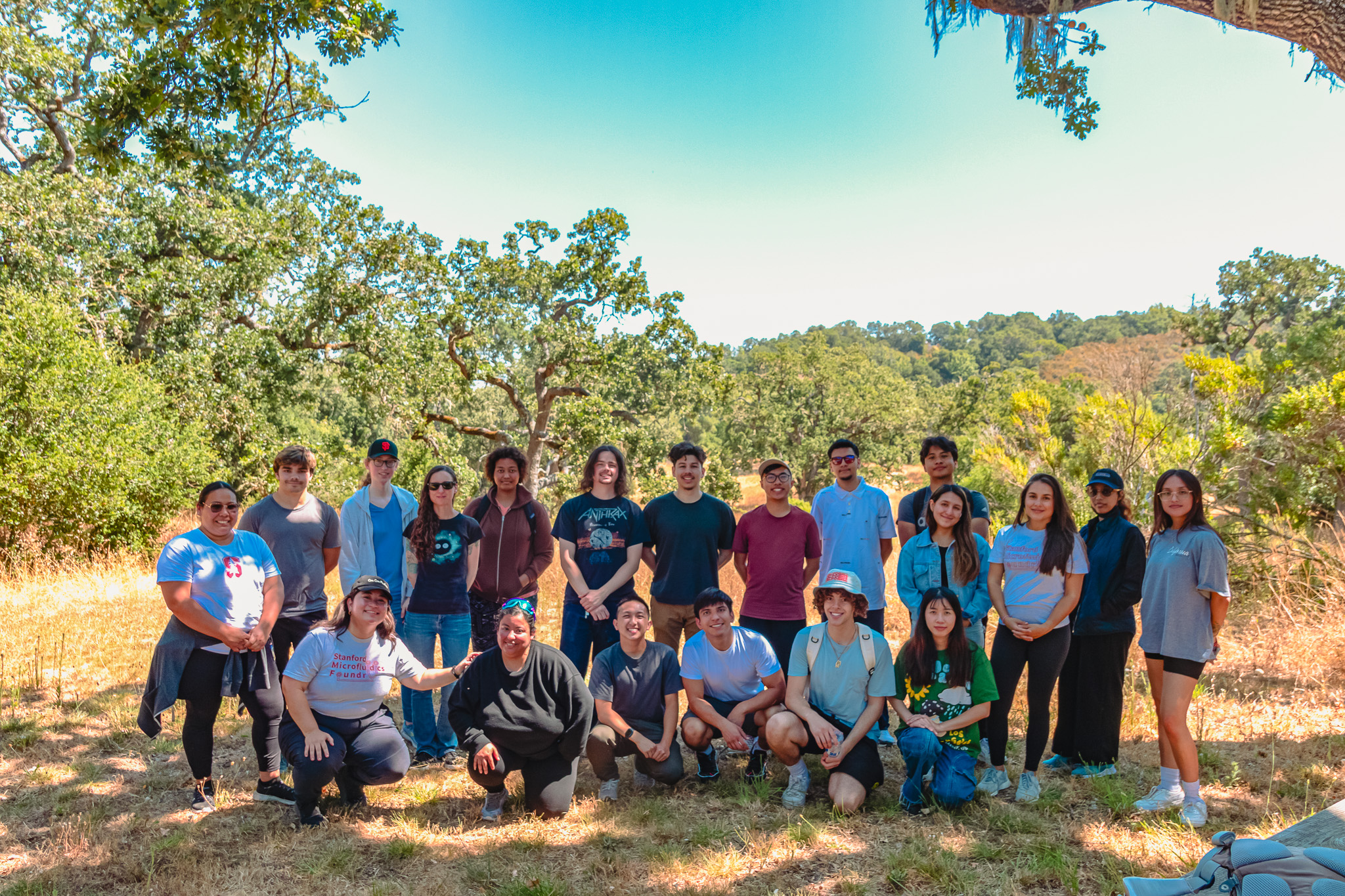 2023 NeURO-CC fellows joined community college students from the Stanford Microfluidics Foundry Program in a trip to the Jasper Ridge Biological Preserve. Photo by Katherine Glover.