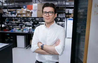 Stanford professor Sergiu Pasca in the lab