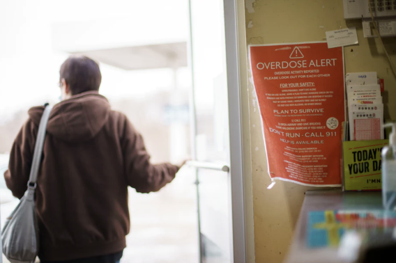 sign calling attention to drug overdoses 